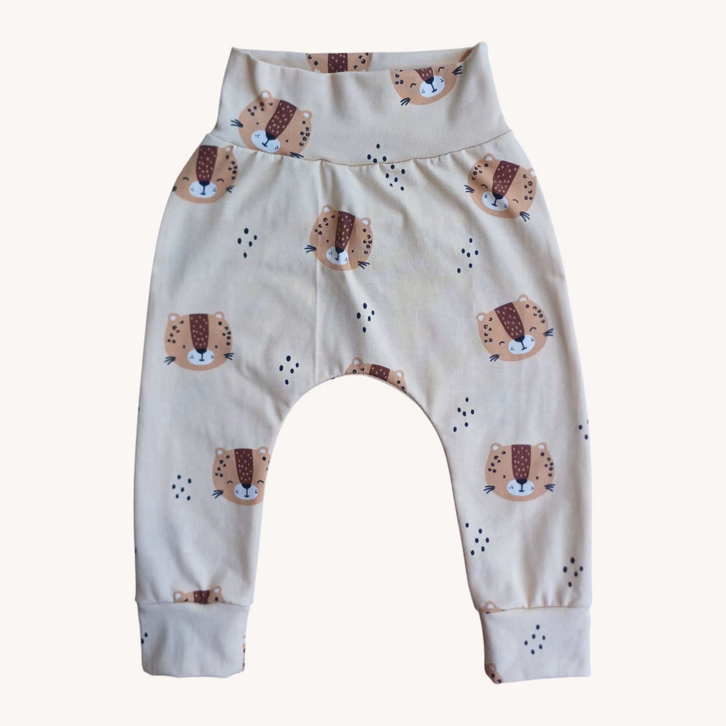 Broek met luipaardjes