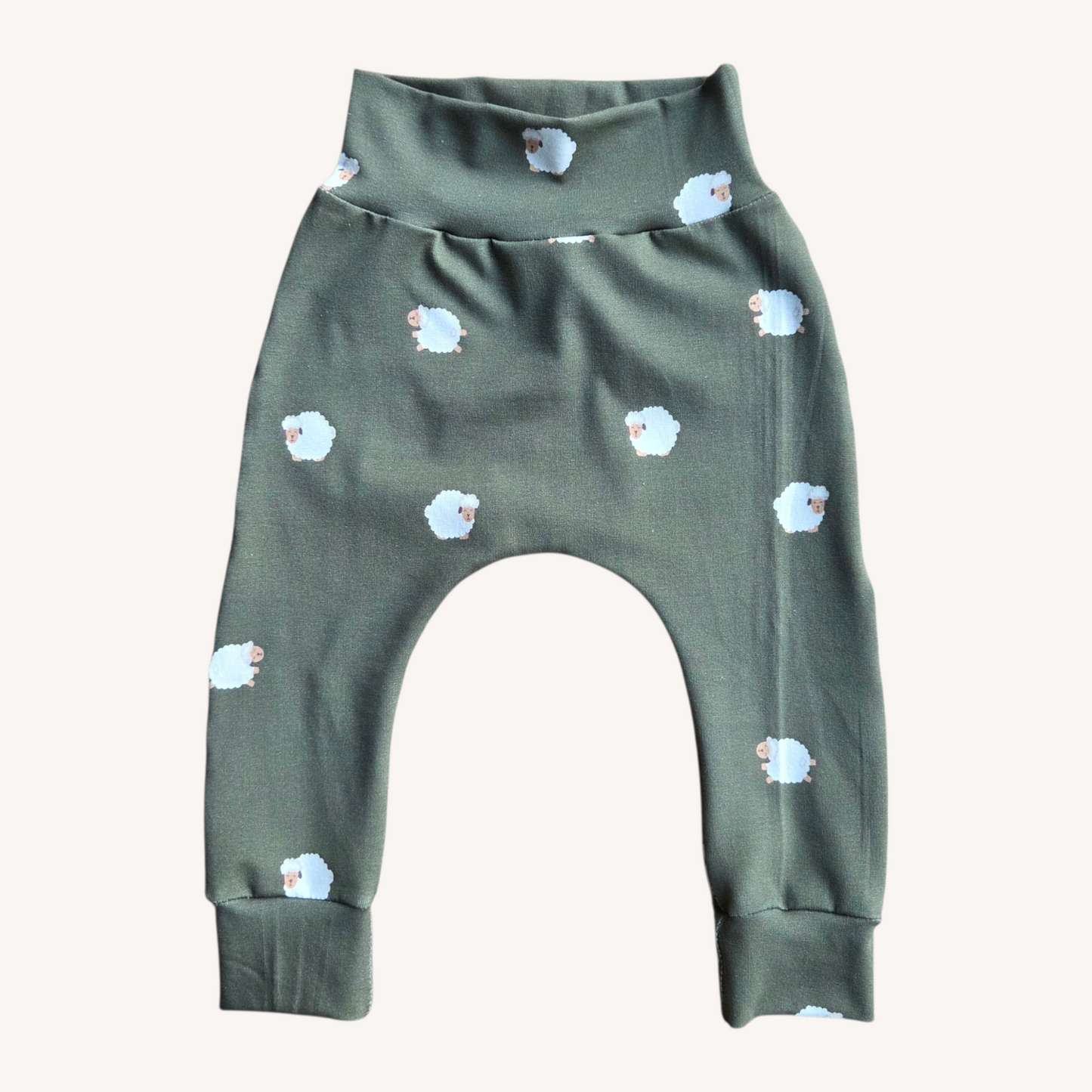 Broek met schaapjes