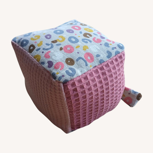Speelkubus roze