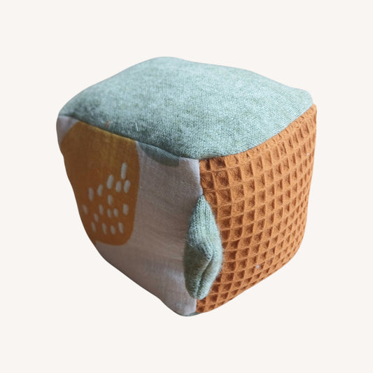 Speelkubus oranje