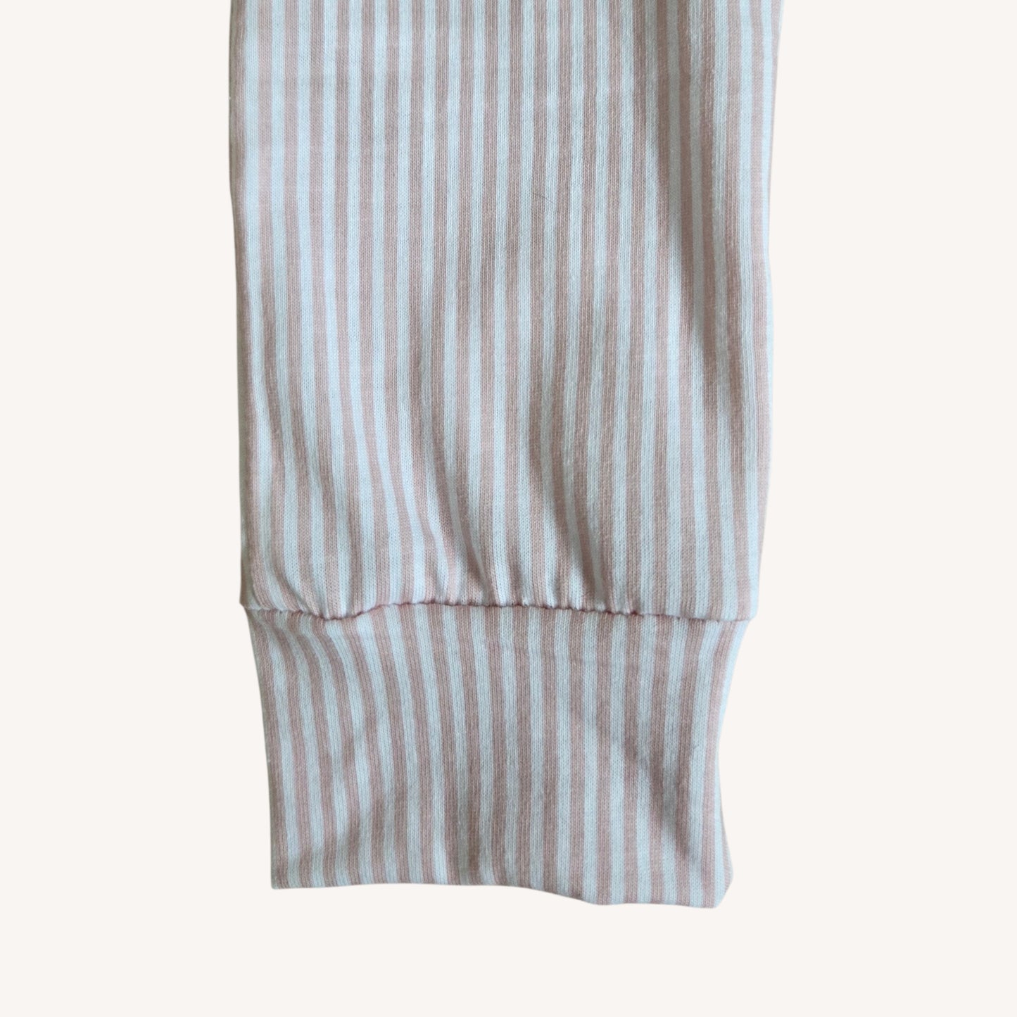 Broek met streepje