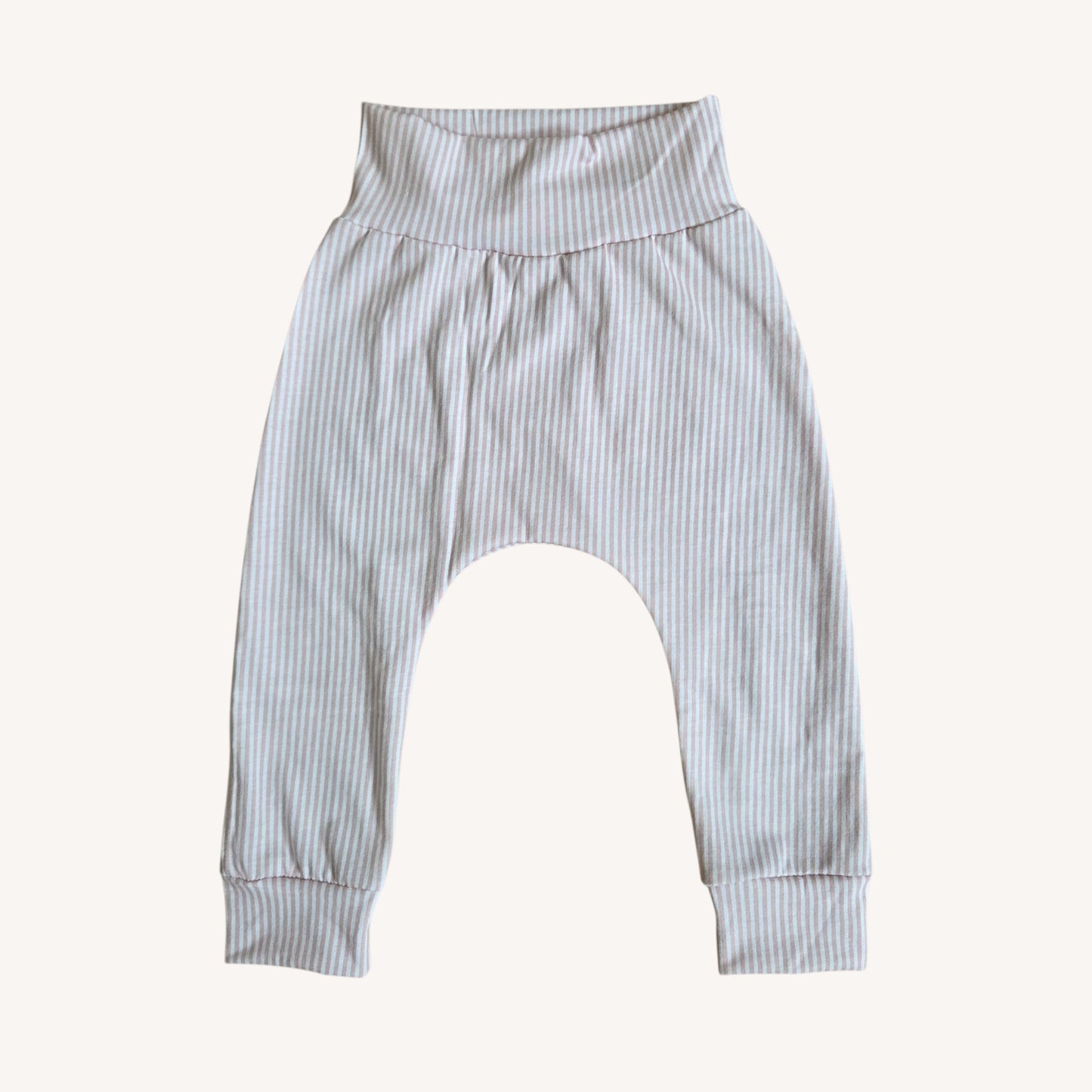 Broek met streepje